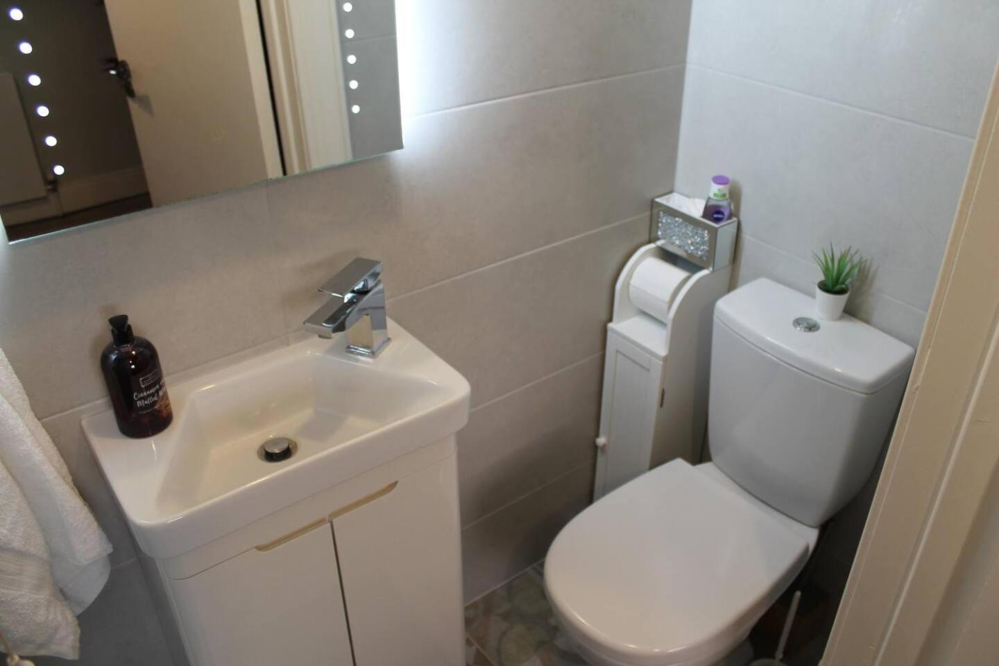 Villa 4 Bed Boutique House Lisburn Road Belfast Esterno foto